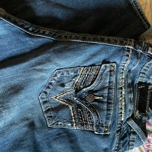 Plus Women’s VIGOSS Jeans Size 18